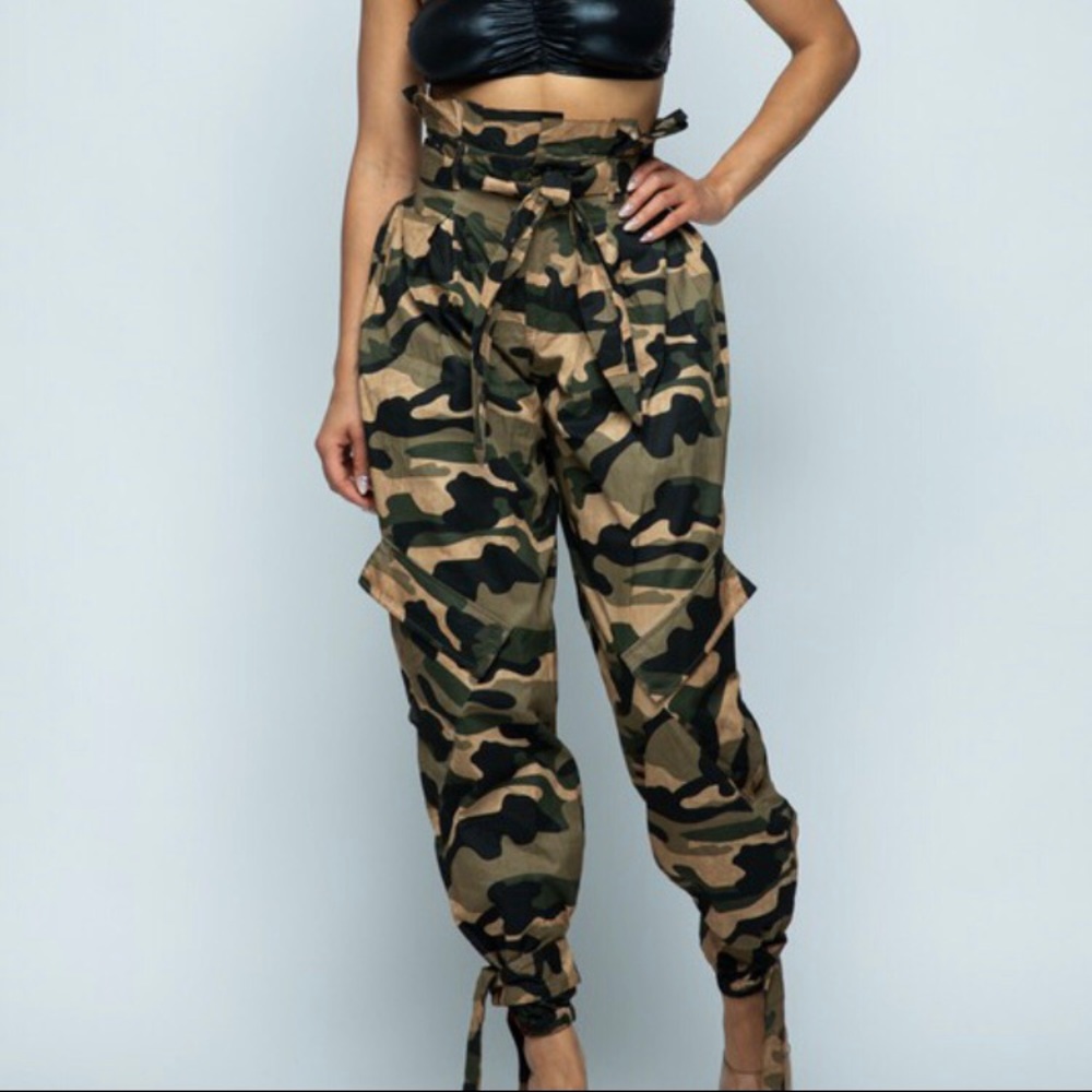 High waisted Camouflage Pants